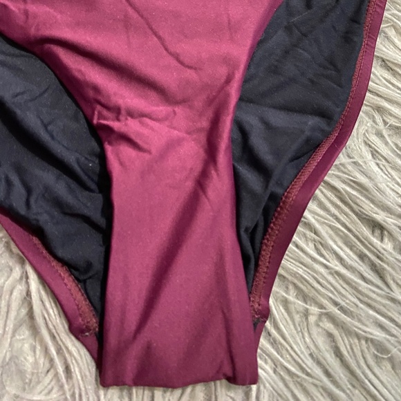 petal + sea by PQ WOMEN’s LOW RISE SCOOP FULL BIKINI BOTTOM in WINE RED Size- L - Picture 5 of 8
